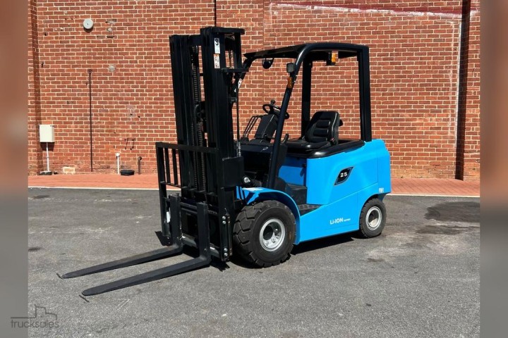 2021 Redlift FL25R-Y Electric Forklift