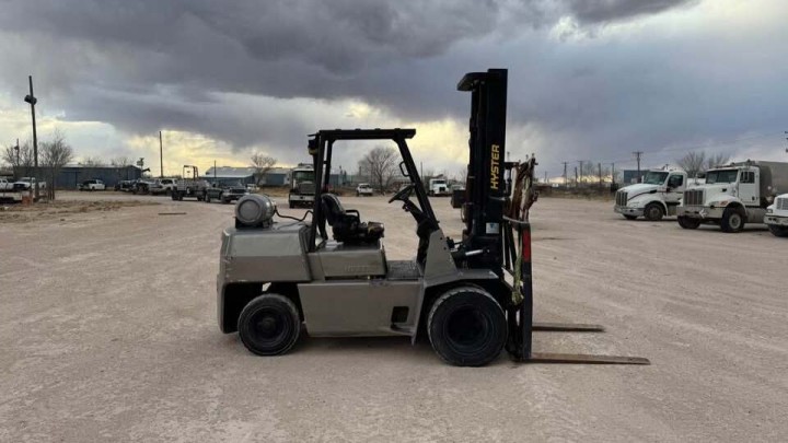 Hyster H90XLS 8,800 lbs Forklift