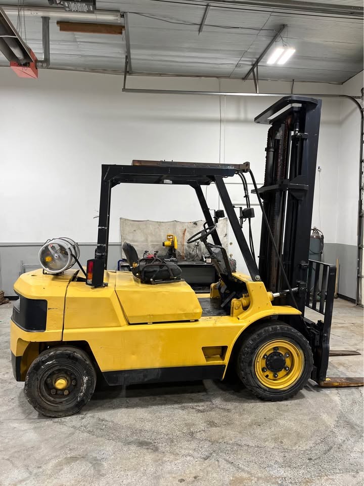 Cat GP40 8k Forklift