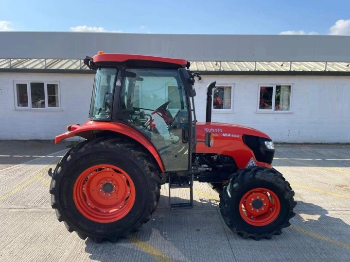 Tractor Kubota M4-063