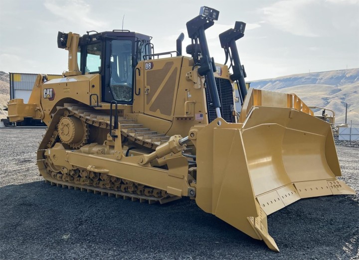 2023 Cat D8 Bulldozer