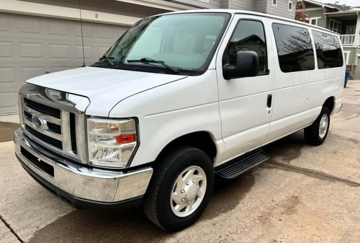 2012 Ford E350 Super Duty