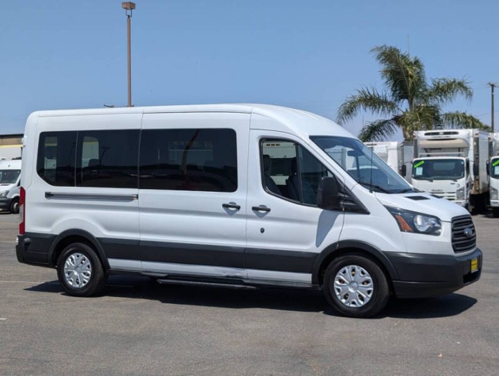 2018 Ford Transit Long Mid Roof XLT