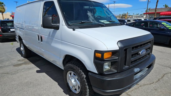 2009 Ford E-Series E-250 Cargo Van