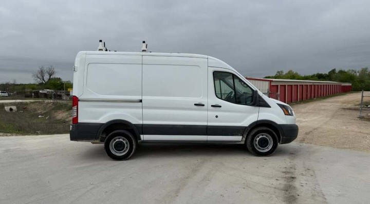 2018 Ford Transit-250 Medium Roof Cargo Van