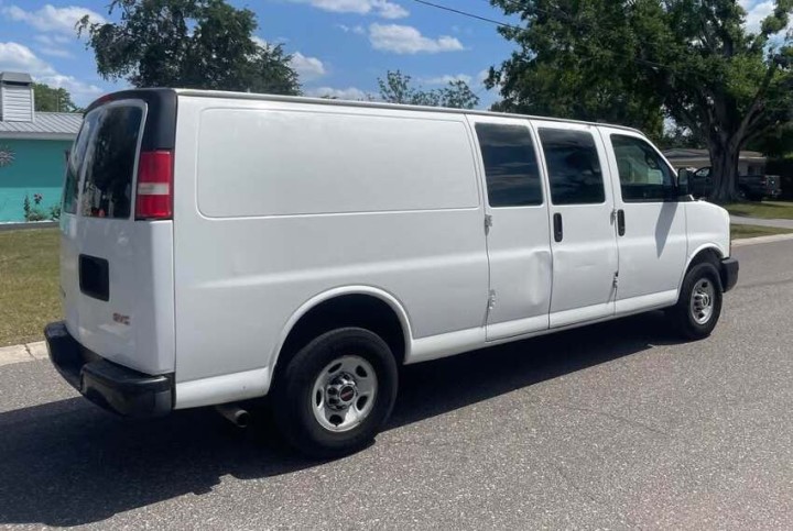 2010 Chevrolet Express 2500 Cargo Van Extended
