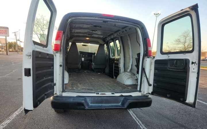 2017 Chevrolet Express 2500 Cargo Van