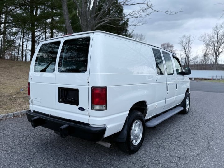 2008 Ford E-250 Cargo Van