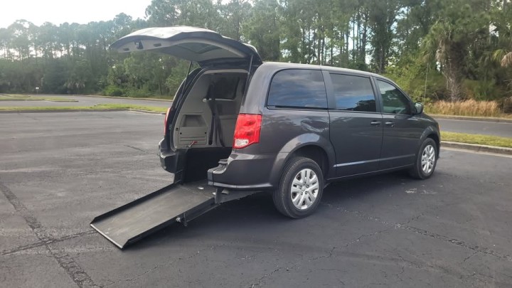 2018 Dodge Grand Caravan Wheelchair Van