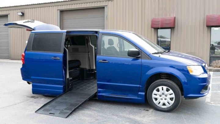 2017 Dodge Grand Caravan Mobility Wheelchair Van