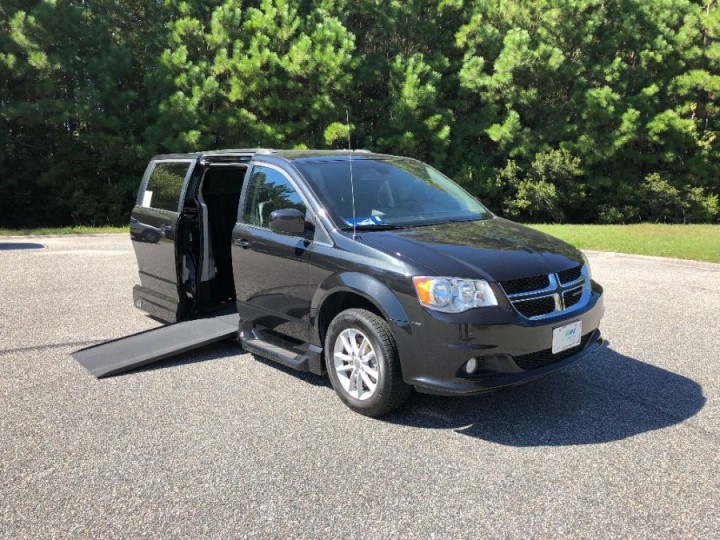 2017 Dodge Grand Caravan Wheelchair Accessible Van