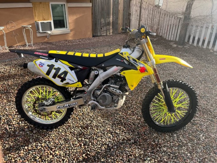 Suzuki RMZ250 Dirt Bike