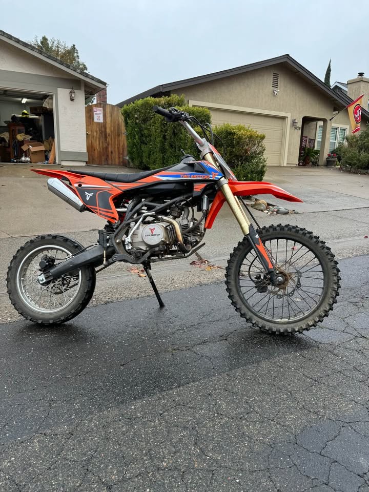 Tao Tao TBR-140 Dirt Bike