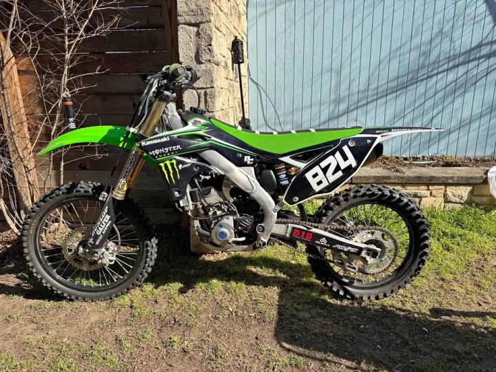 Kawasaki KX250F Dirt Bike