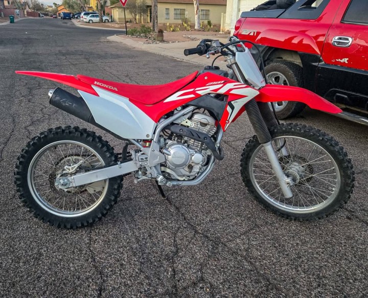 Honda CRF250F Dirt Bike