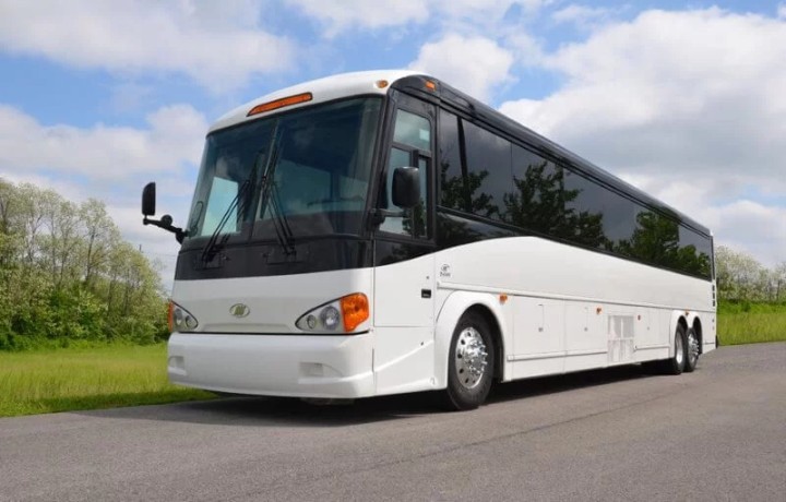 40 Passenger Party Bus Indianapolis