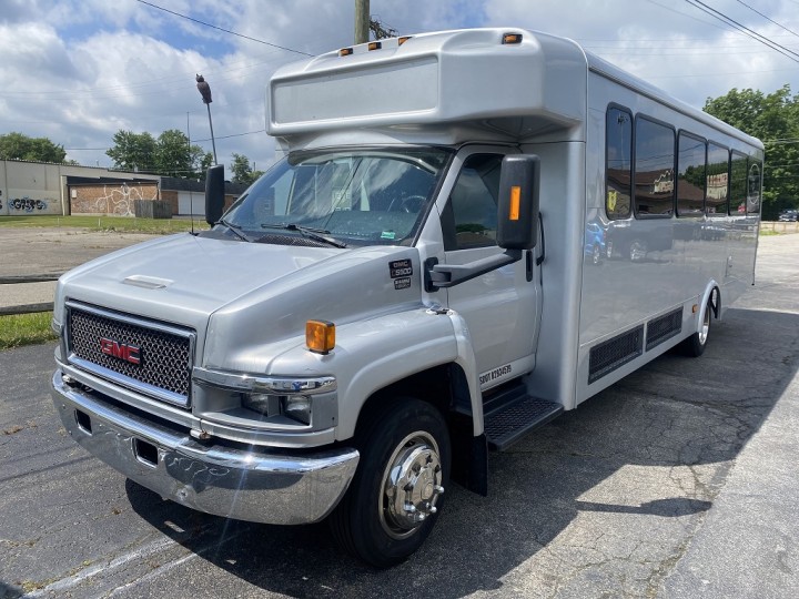 24 Passenger Party Bus Lexington