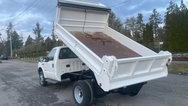 Ford F-550 Super Duty 11ft Bed Dump Truck