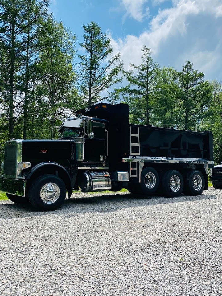 Peterbilt 389 Dump Truck