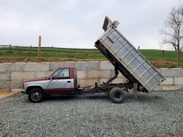Chevrolet C3500 Aluminum Dump Truck