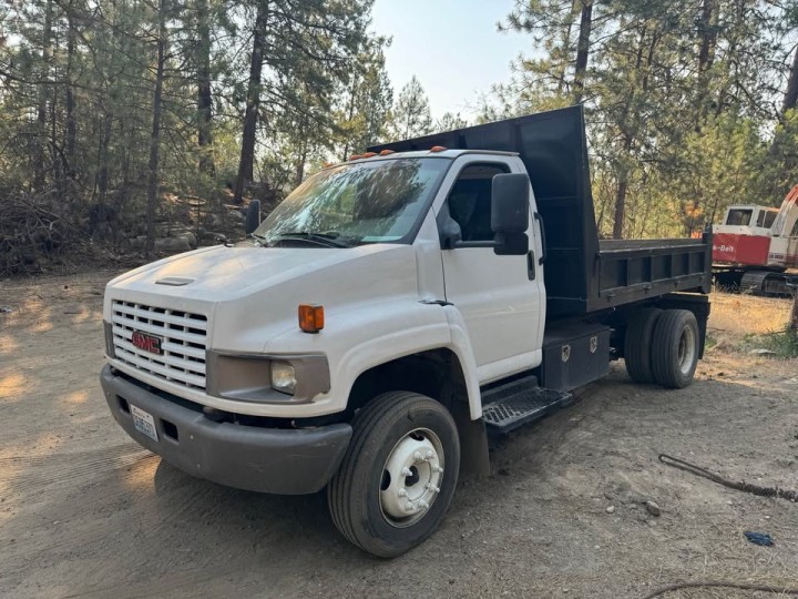 GMC 5500 Dump Truck
