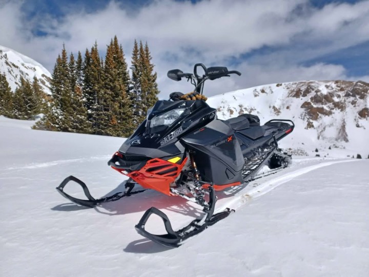 2021 Ski-Doo Summit X Turbo Snowmobile
