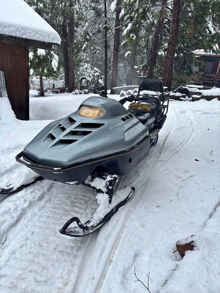 2001 Arctic Cat Bearcat 340 Snowmobile