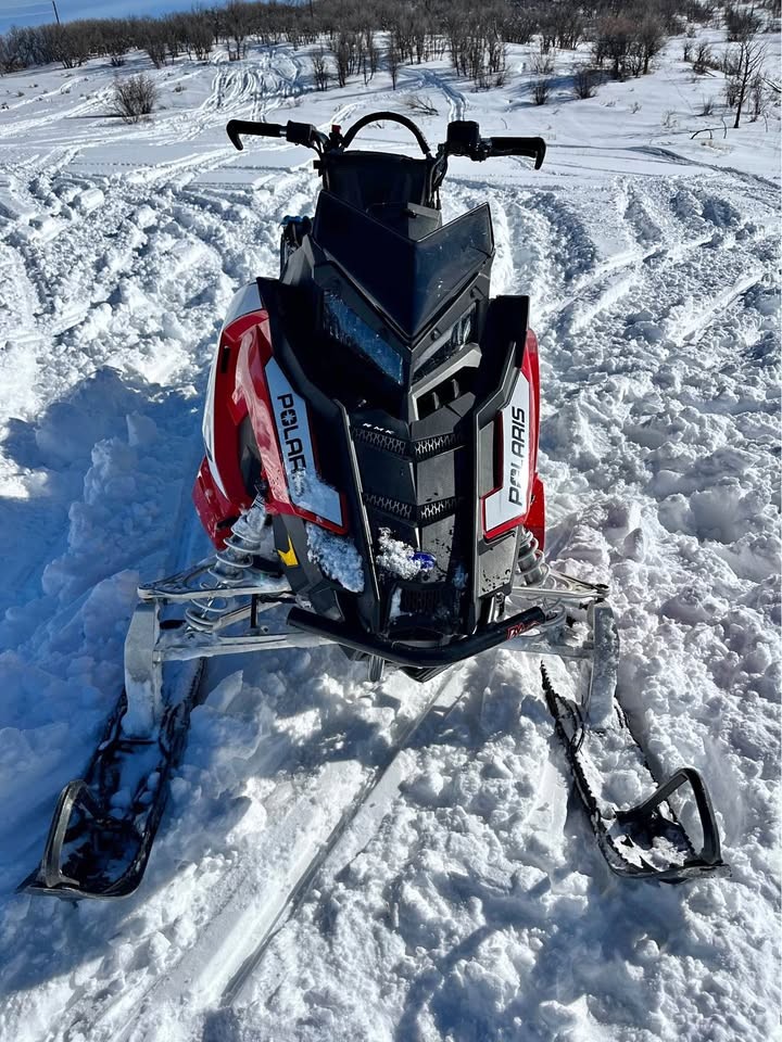 2016 Polaris 800 RMK Pro Axys 163 Snowmobile