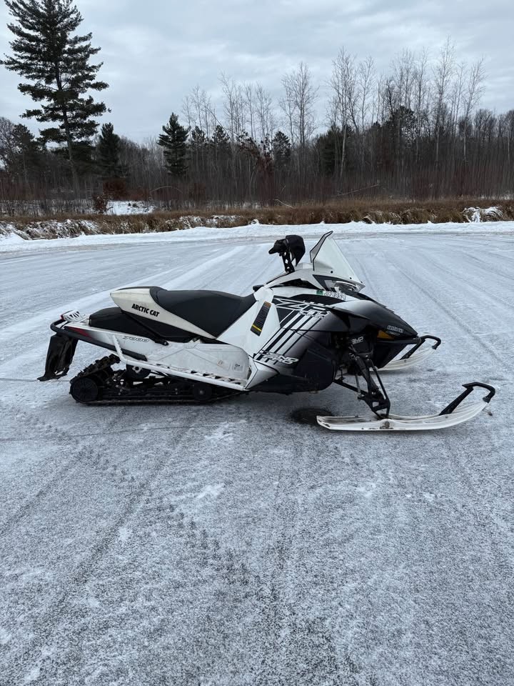 2014 Arctic Cat ZR 7000 Snowmobile