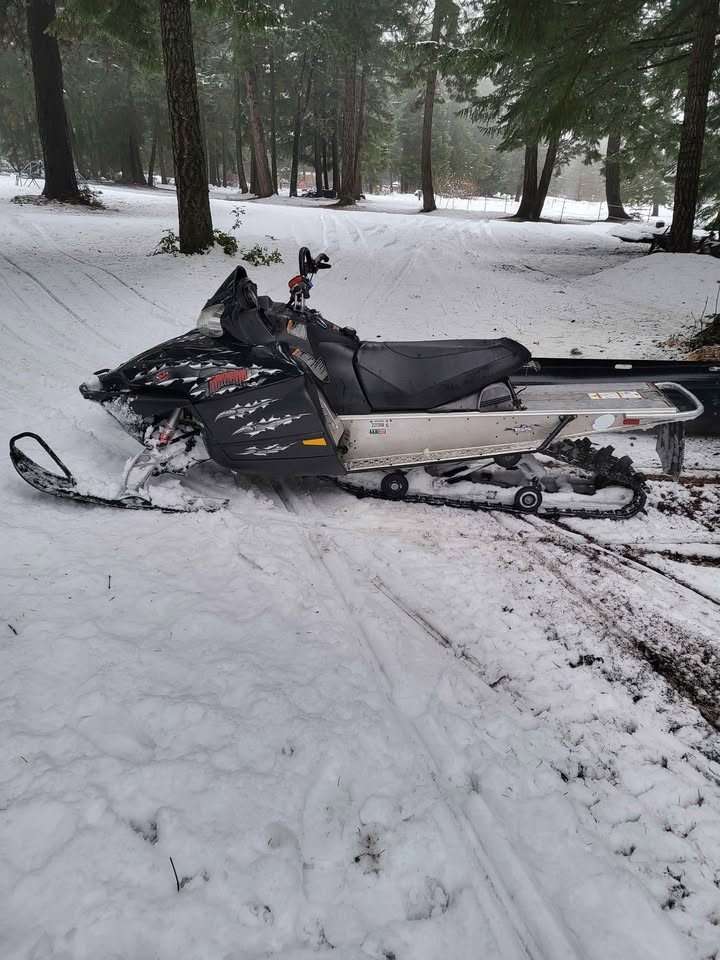 2007 Polaris RMK 700 Dragon Snowmobile
