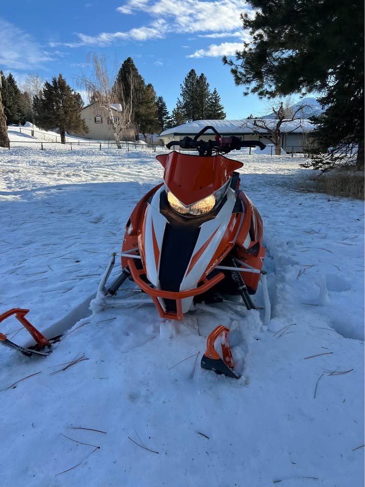 2016 Arctic Cat M8000 Sno Pro 162 Snowmobile