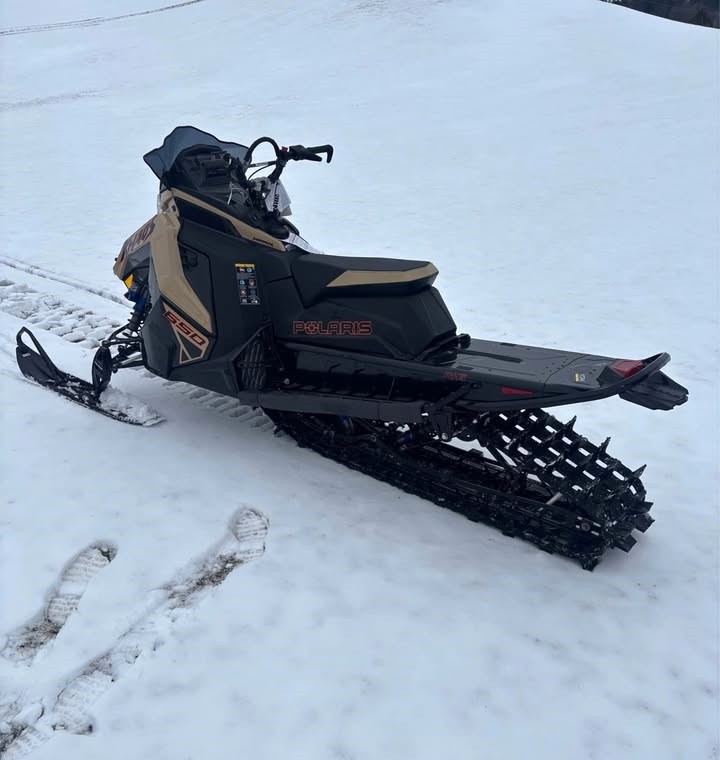 2024 Polaris Khaos Snowmobile