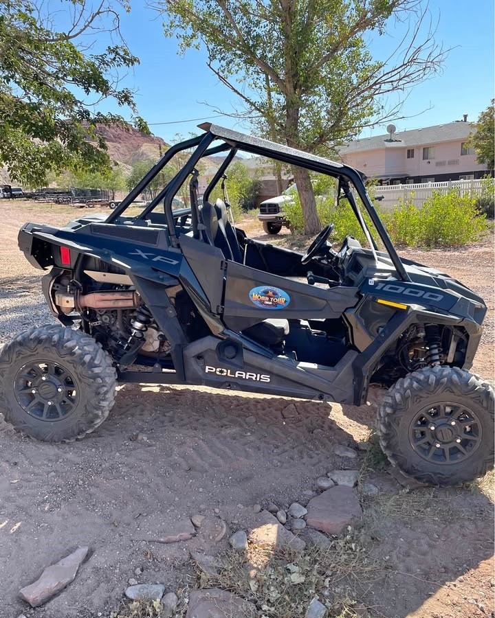 Polaris RZR XP 1000 UTV