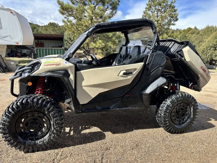 Can-Am Commander XT 1000R UTV