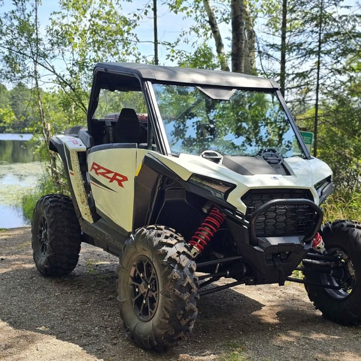 Polaris RZR XP 1000 UTV