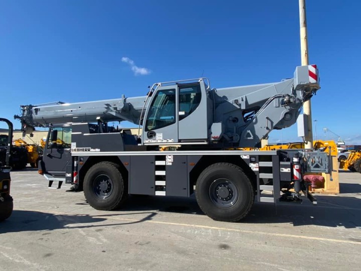 Liebherr LTM 1055-3.2 55-ton All-Terrain Crane
