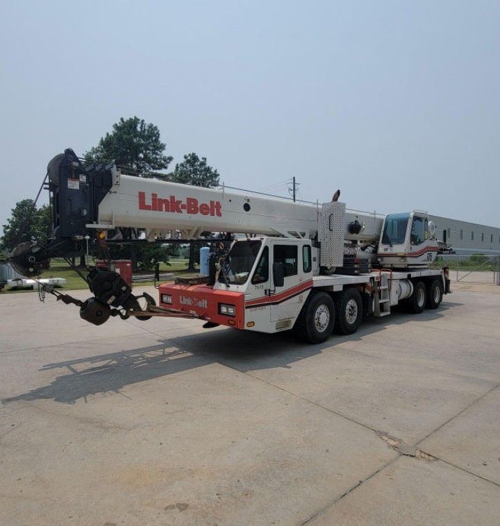 Link-Belt HTC-8675 75-ton Hydraulic Mobile Crane