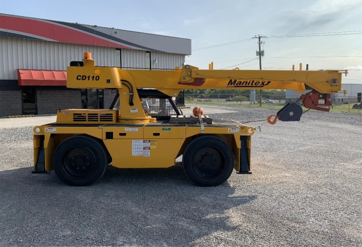Manitex CD110 10-ton Carry Deck Crane