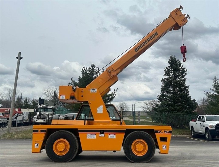 Broderson IC-80-3F 8-ton Industrial Carry Deck Crane