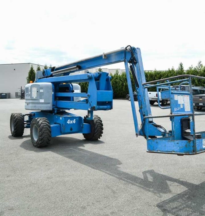 Genie Z-60/34 4x4 Articulated Boom Lift