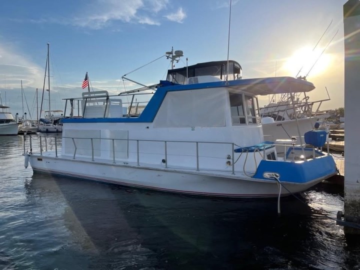 Cozy Houseboat in Charleston, SC