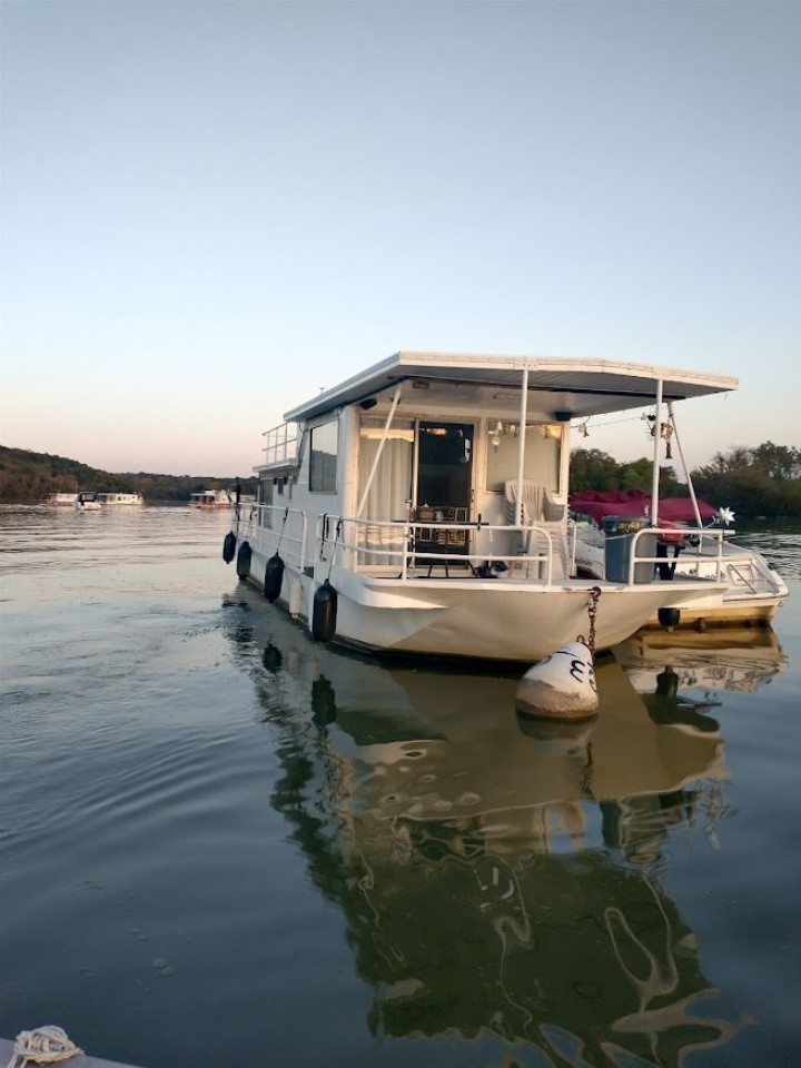 42 ft Houseboat on Brookville Lake