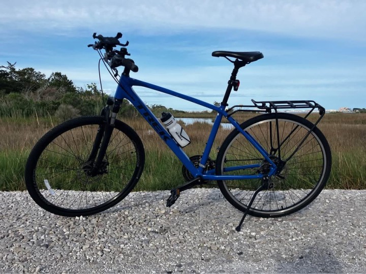 Hybrid Hero Trek Dual Sport 7: Cruise Comfortably on Wooden Planks or Dirt Trails