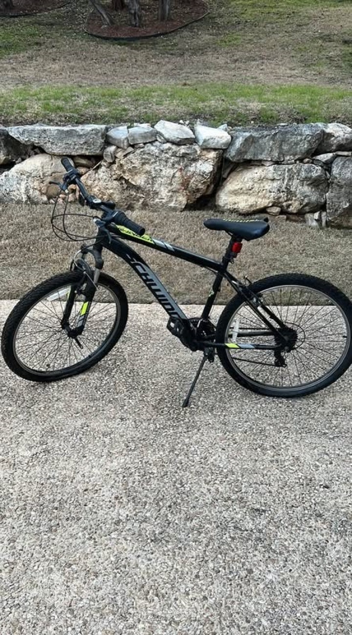 Schwinn Ranger Mountain Bike - Your San Antonio Two-Wheel Adventure!