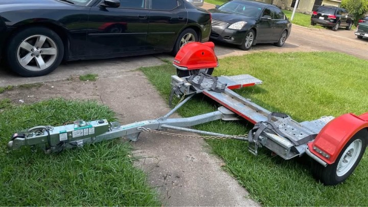 Reliable Car Tow Dolly for FWD Vehicles - $50/Day