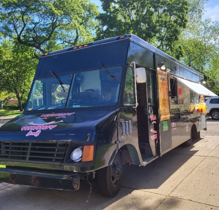 Lollapalooza-Ready Food Truck - Book Now in Chicago for Summer Festivals