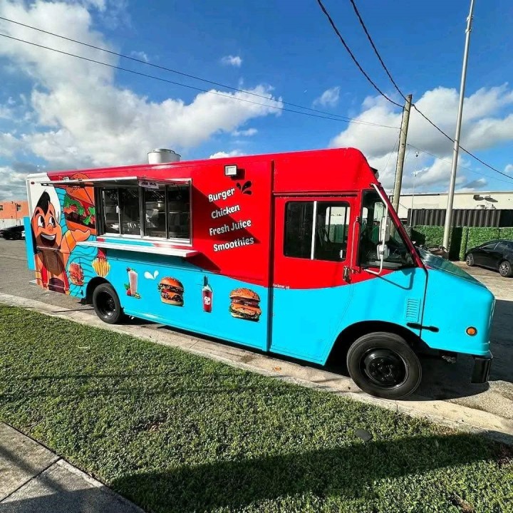 Food Truck in Tampa - Pool Parties & Beach Weddings