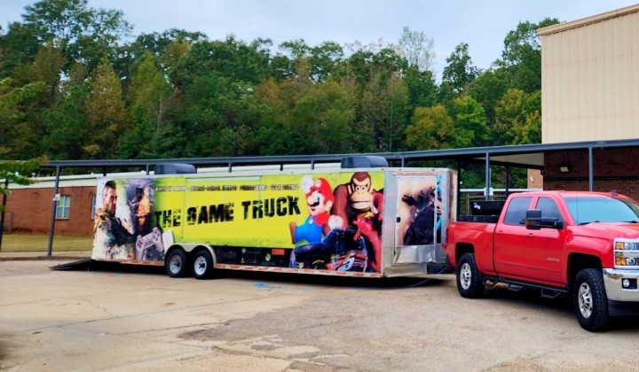 Houston's Top-Rated Game Truck!  4K Screens • PS5/Xbox • Perfect for Any Event!