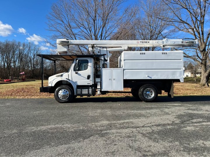 2011 Freightliner M2 Terex XT-55 60' Bucket Truck