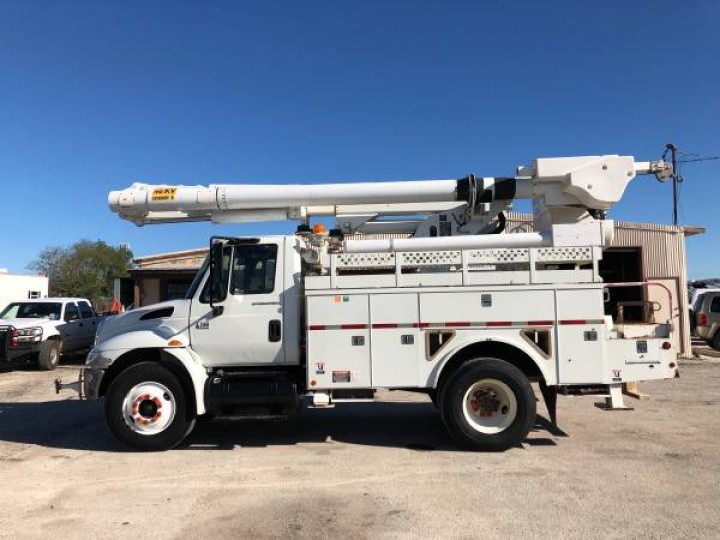 2007 International 4300 Altec Bucket Truck